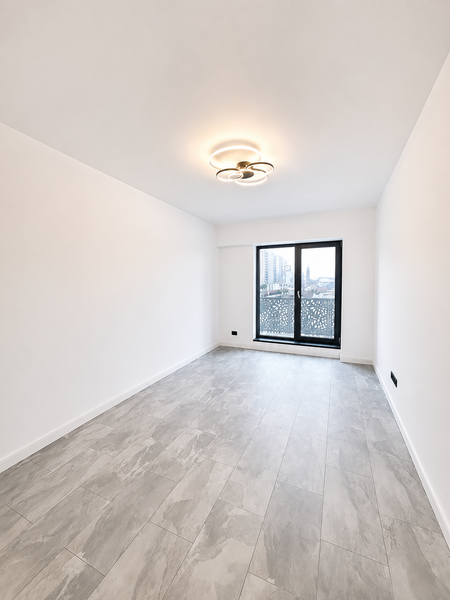 Titan IRAM Residence, 57 mp inauntru, 29 afara, comision 0.